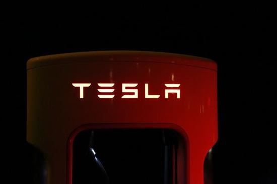 特斯拉將在中國市場下調使用寧德時代電池的 Model 3 售價