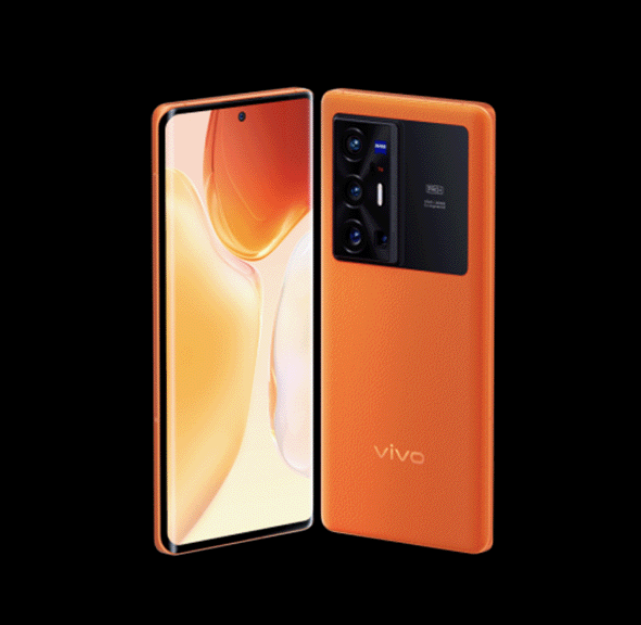 vivo X70 系列開啟預約，正面為居中挖孔曲面屏