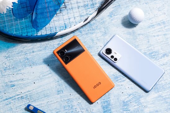 小米12 Pro與iQOO 9 Pro,誰是全新驍龍8最強機?