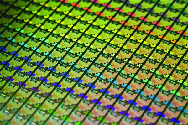 重振全球最大芯片制造 Intel宣布1000億美元投資計劃