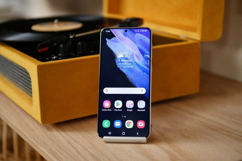 Q1 全球智能手機 AMOLED 面板出貨約 1.52 億片，三星顯示、京東方、LG Display 前三